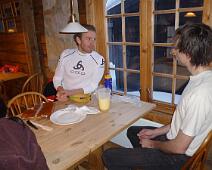 2011-02-03_16-41-18_P1000020